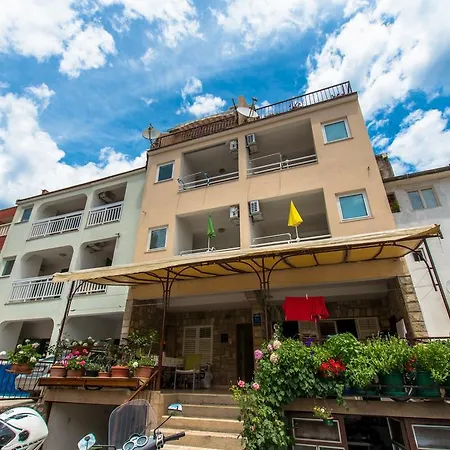Urban Apartment